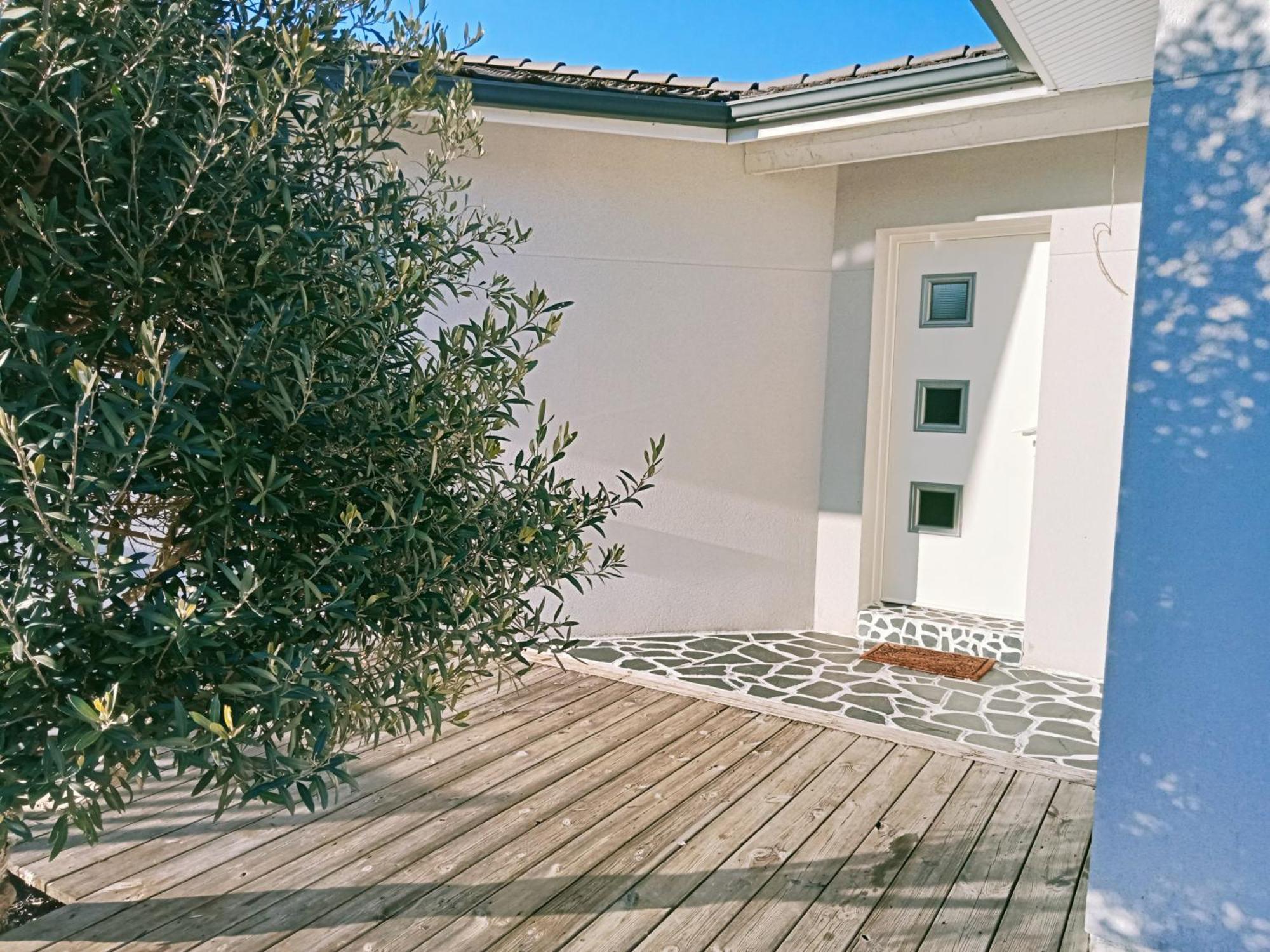Comme A La Maison Sainte-Helene  Exterior photo