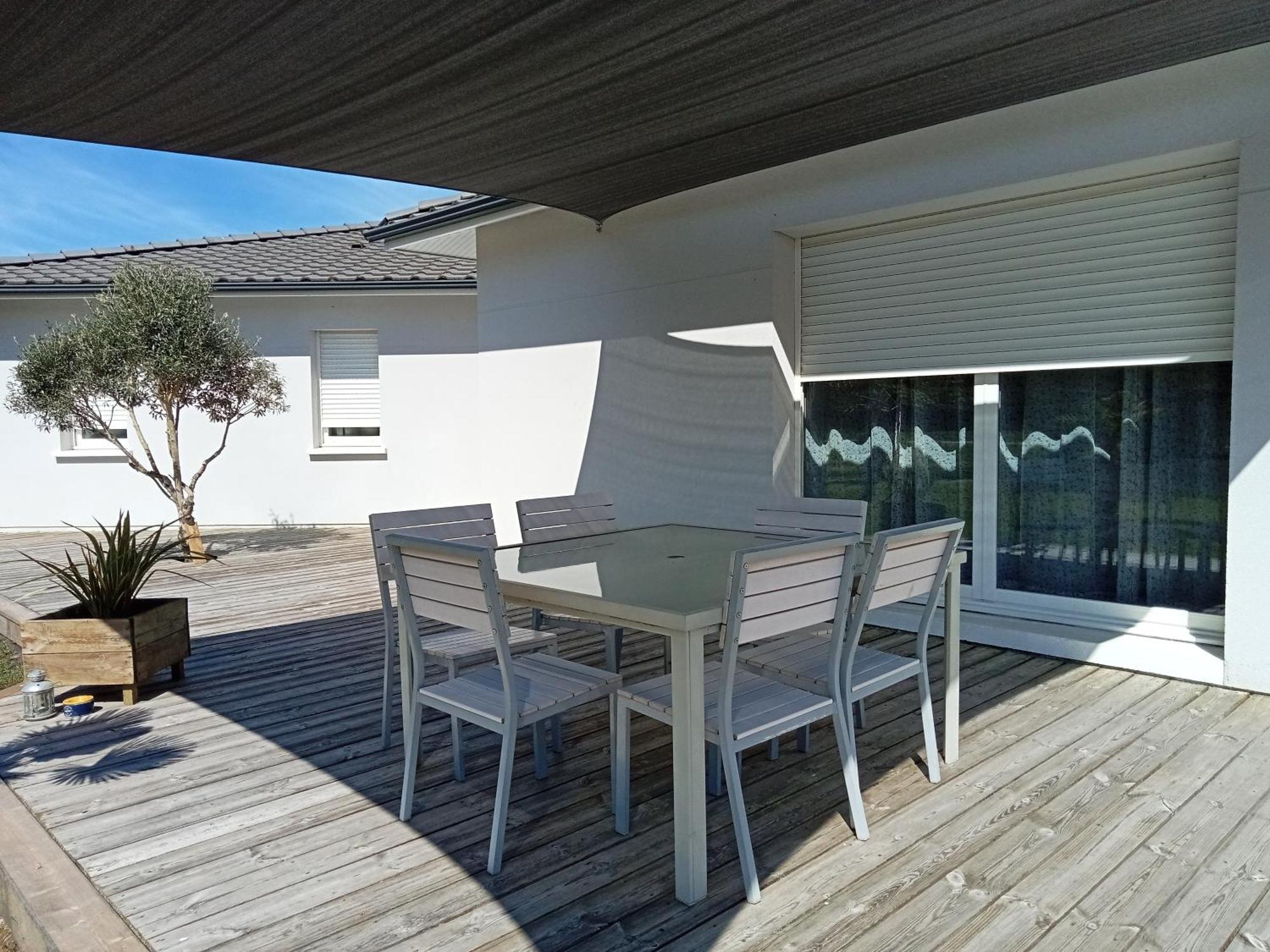 Comme A La Maison Sainte-Helene  Exterior photo
